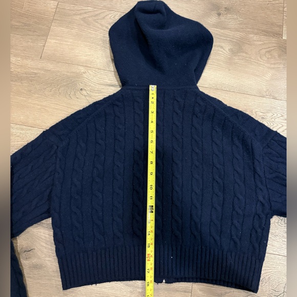 Aritzia Cable-Knit Zip Up Hoodie - Octavia - Picture 6 of 7